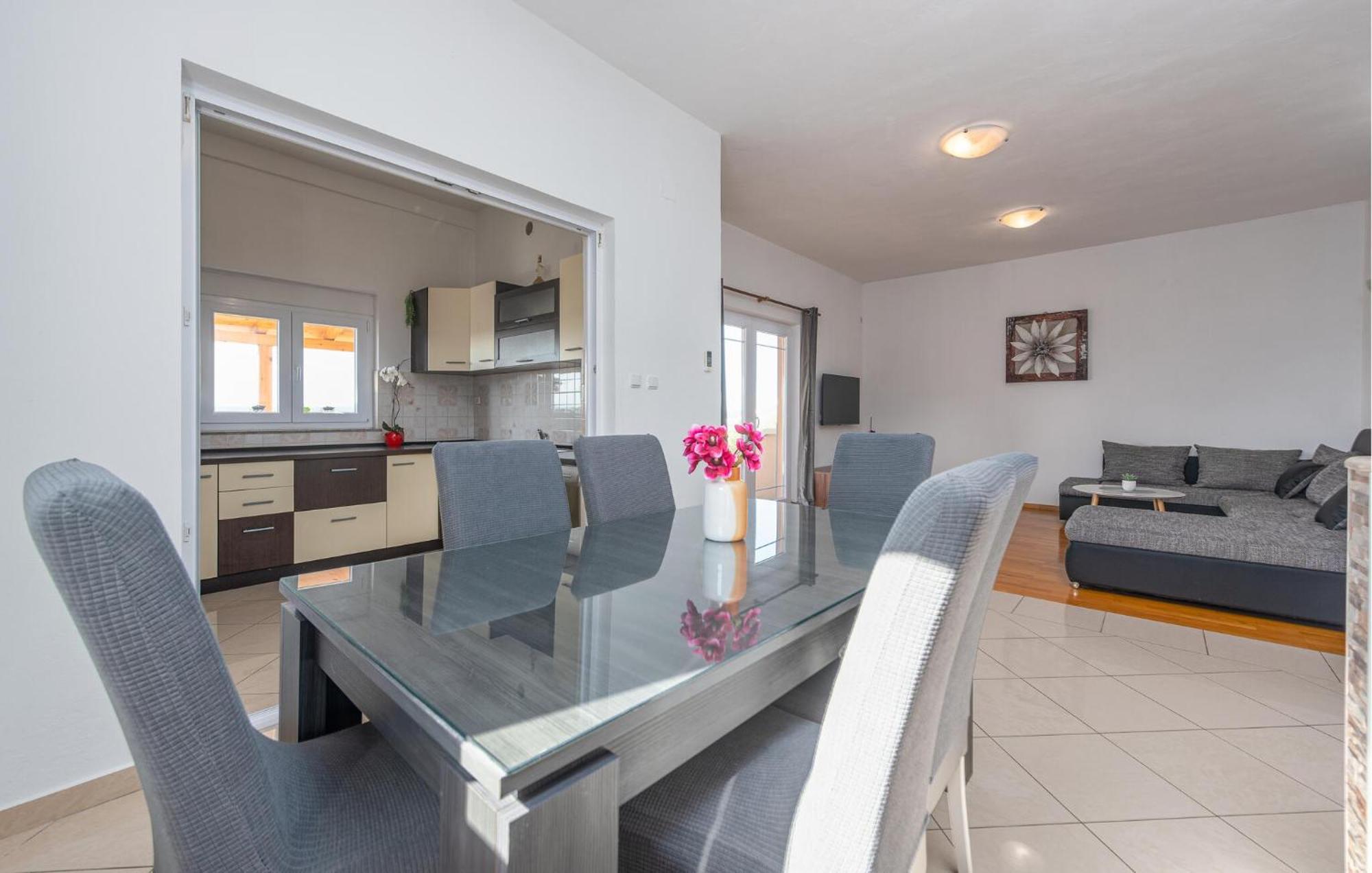 Beautiful Apartment In Maslenica With Kitchen Exteriör bild