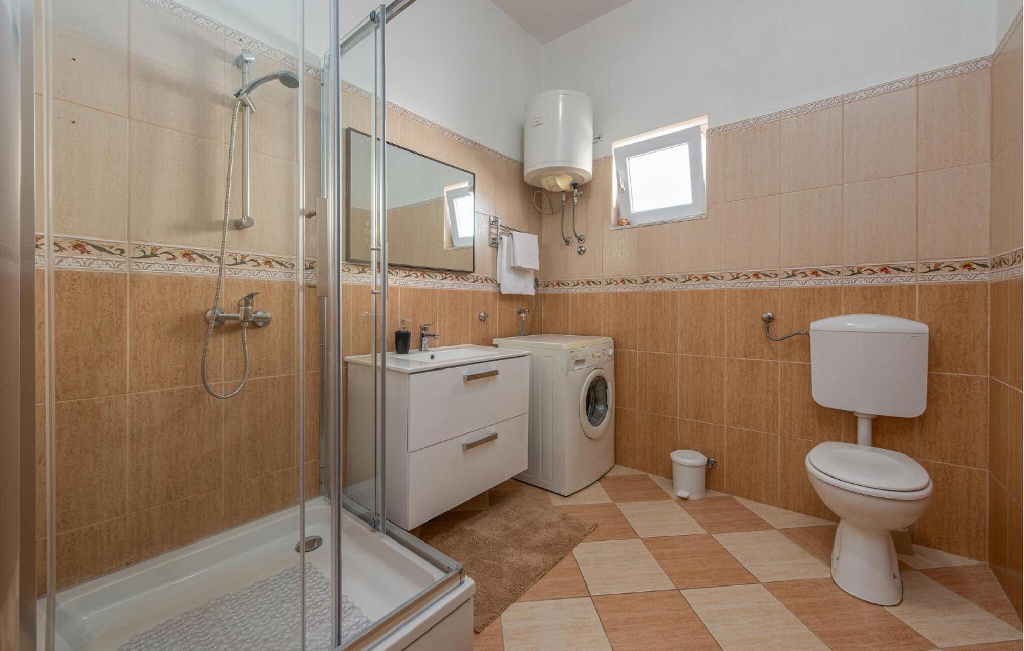 Beautiful Apartment In Maslenica With Kitchen Exteriör bild
